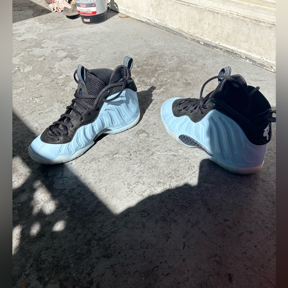 Sky blue foams size 7y